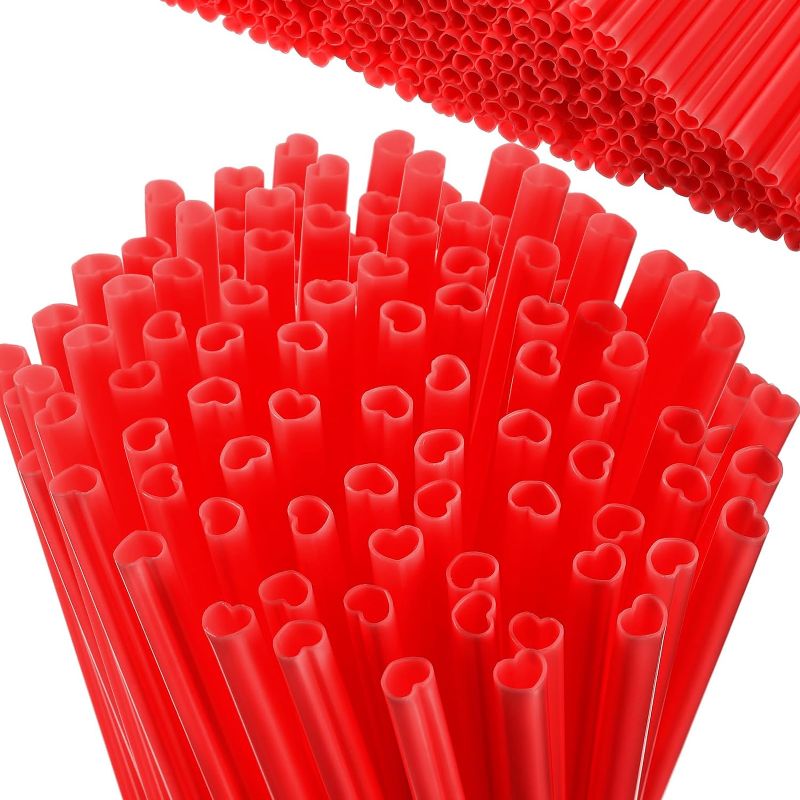 Photo 1 of Zubebe Mother's Day Heart Shaped Plastic Drinking Straws Plastic Disposable Straw Reusable Plastic Straws for Birthday Party Decorations Bridal Shower Wedding Graduations Supplies(Red, 1000 Pcs) 