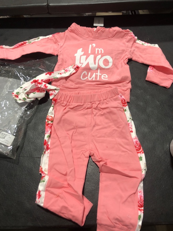 Photo 1 of baby girls 2 piece outfit set 12-18m