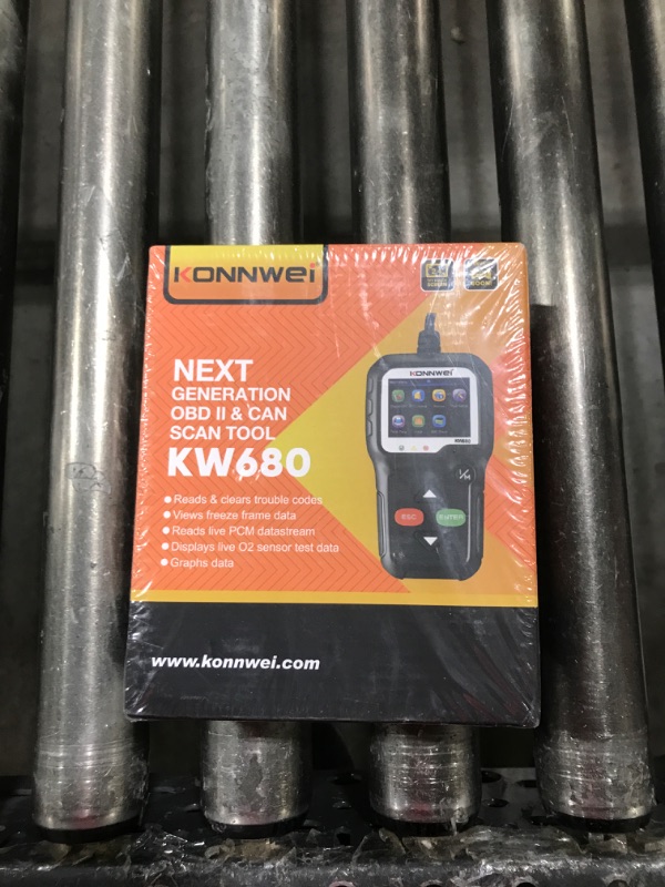 Photo 2 of KONNWEI OBD2 Diagnostic Tool Car Code Reader KW680 Enhanced Check Engine Light Scan Tool OBD II Scanner for Cars After 1996 (KW680)