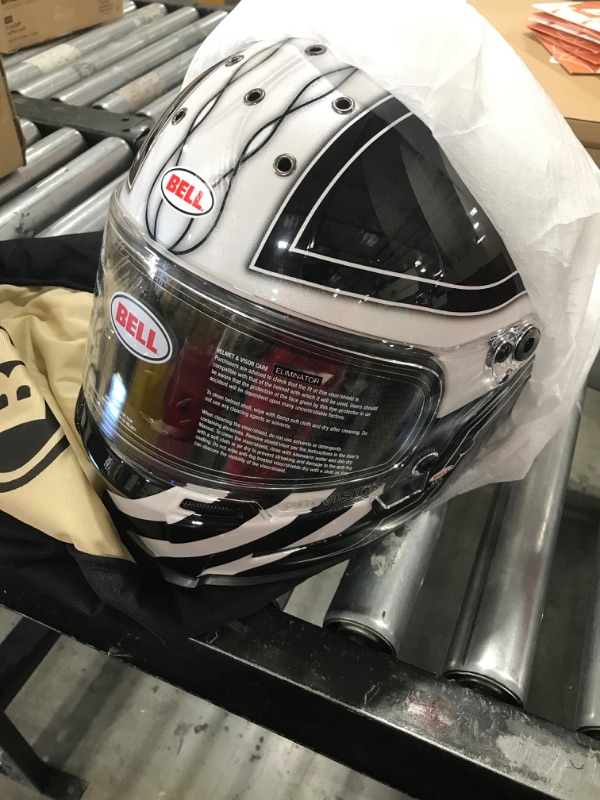 Photo 1 of Bell Qualifier Full-Face Helmet