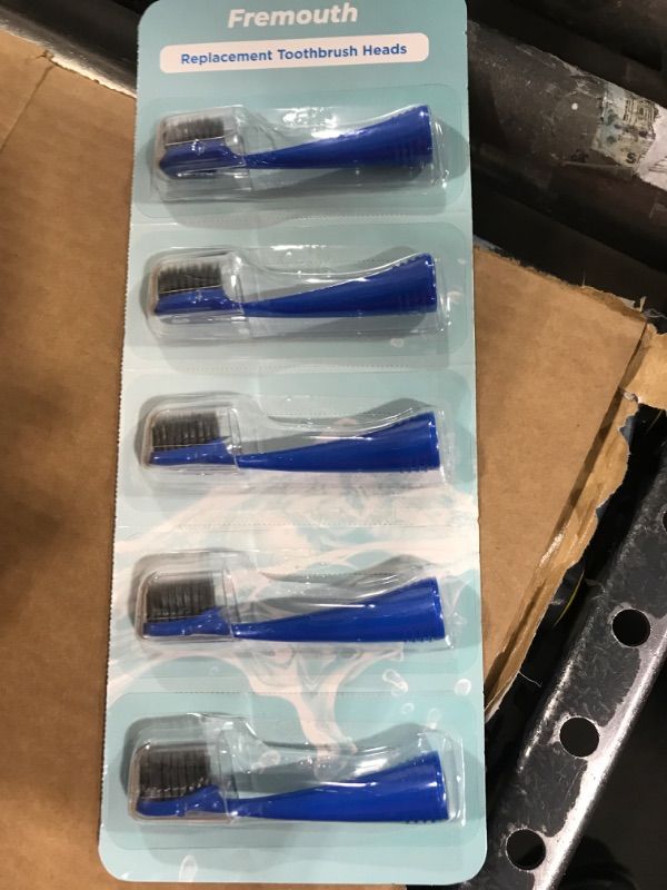 Photo 1 of Replacement Kids Toothbrush Heads with Covers for Burst (5 Count, Blue)