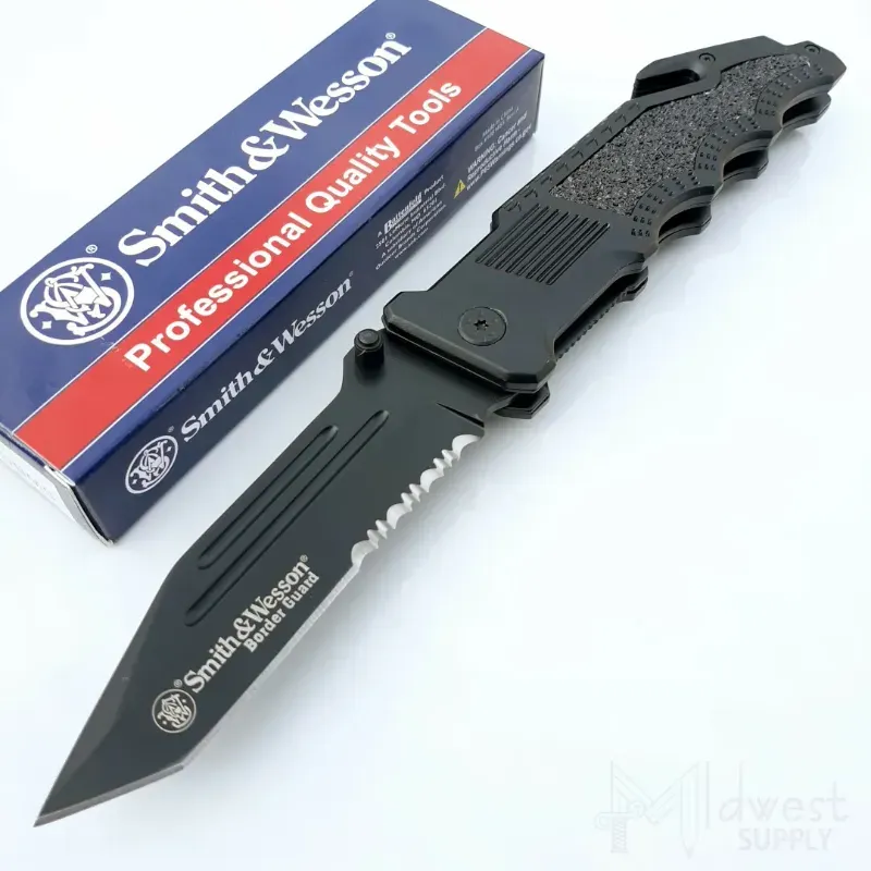 Photo 1 of Smith and Wesson Border Guard Folding Knife 4.25" 7Cr17 Blade Aluminum Handle
