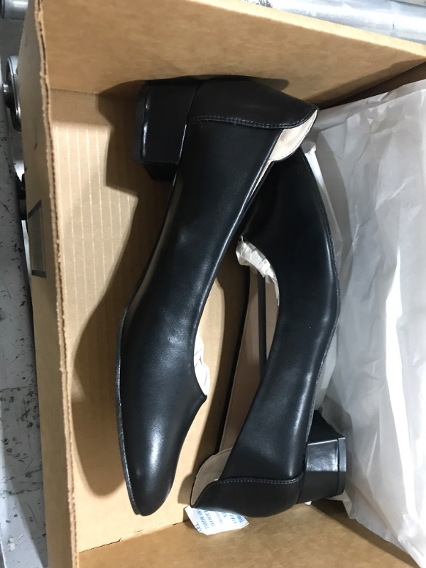 Photo 1 of WOMENS POINTED TOE BLACK OFFICE SHOES 7 1/2