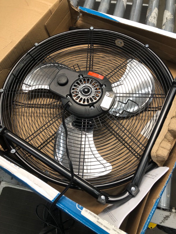 Photo 1 of Floor Fan Hv 20"
