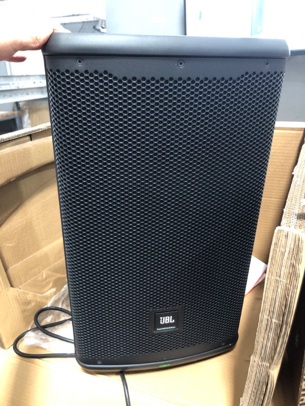 Photo 2 of JBL Professional EON710 Powered PA Loudspeaker with Bluetooth, 10-inch,Black 10-Inch Speaker Reinforcement