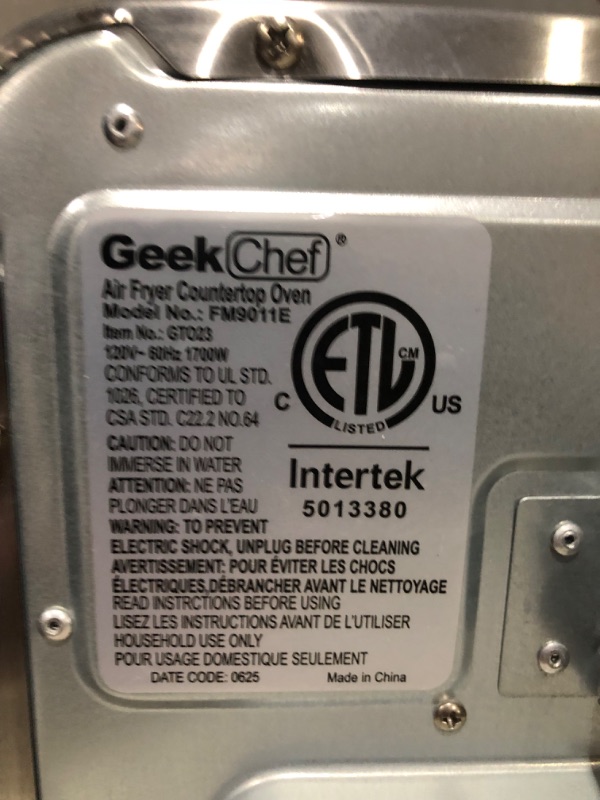 Photo 1 of ***USED - DAMAGED - SEE COMMENTS***
Geek Chef Air Fryer Toaster Oven Combo, Stainless Steel, GTO23/FM9011E