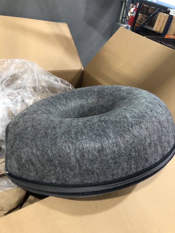 Photo 1 of Bininl Cat Tunnel Bed,Cat Tunnels for Indoor Cats,Cat House Donut Tunnel for Pet Cat Cave,Detachable Round Cat Felt & Washable Interior Cat Play Tunnel (20 Inch, Dark Grey) 20in Dark Grey