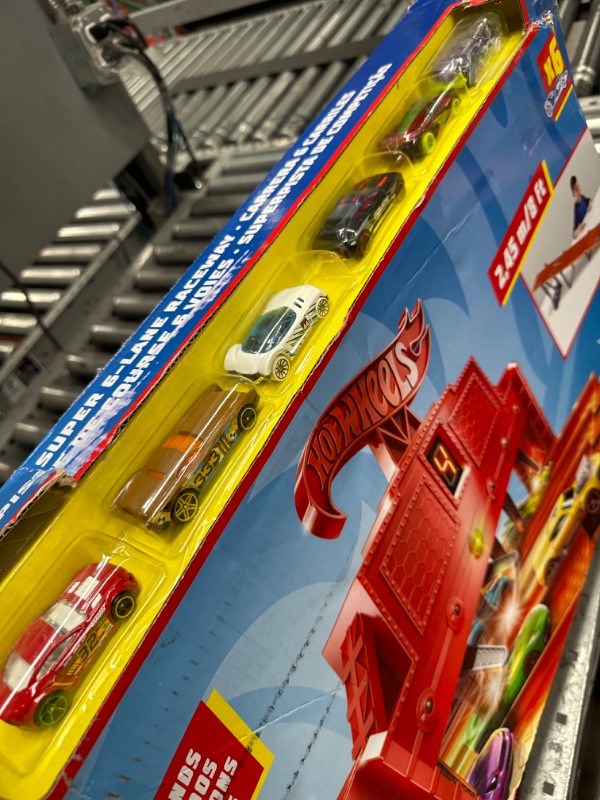 Photo 3 of ?Hot Wheels Track Set with 6 1:64 Scale Toy Cars and 6-Lane Race Track, Includes Track Storage and Lights and Sounds, Super 6-Lane Raceway ???