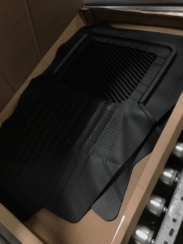 Photo 1 of 4-piece black car mats 