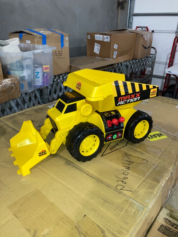 Photo 2 of (READ FULL POST) Sunny Days Entertainment 2-N-1 Dig Rig – Dump Truck and Front End Loader with Lights, Sounds and Motorized Drive, Yellow, Large