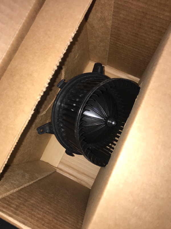 Photo 2 of GM Genuine Parts 15-81701 Heating and Air Conditioning Blower Motor with Wheel