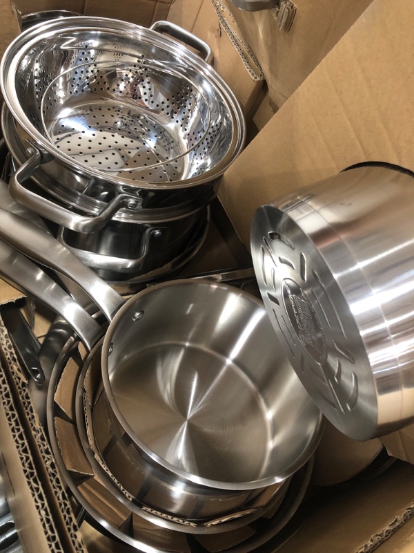 Photo 2 of 17-Piece Cookware Set