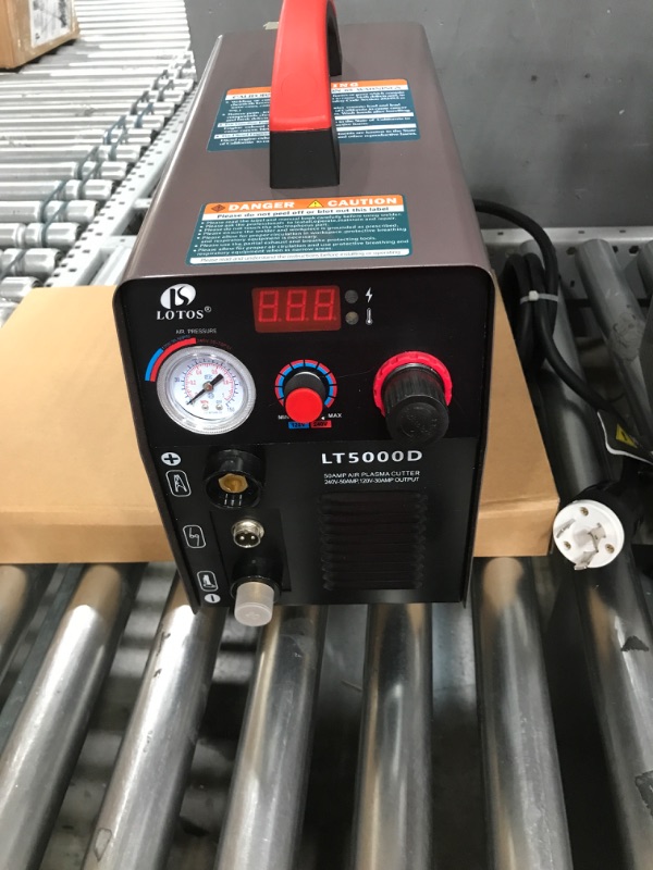 Photo 2 of ********UNABLE TO TEST, SPECIAL PLUG NEEDS AN ADAPTOR**************
LOTOS LT5000D 50A Air Inverter Plasma Cutter Dual Voltage 110/220VAC 1/2" Clean Cut