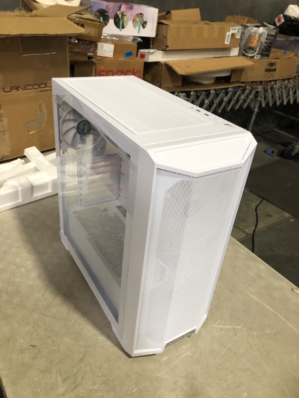 Photo 2 of ***USED - NOT FUNCTIONAL - SEE COMMENTS***
LIAN LI LANCOOL 215 E-ATX PC Case, RGB Gaming Computer Case, Tempered Glass Mid-Tower Chassis Features High Airflow with 2x200mm ARGB Fans & 1x120mm Fan Pre-Installed and Mesh Front Panel (Snow White)