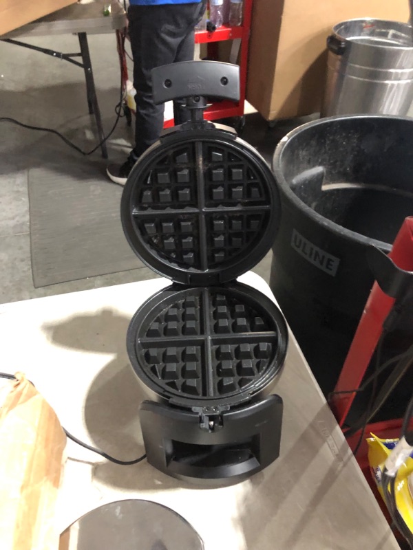 Photo 3 of ***USED - DIRTY - LIKELY MISSING PARTS - UNABLE TO VERIFY FUNCTIONALITY***
Cuisinart WAF-F30 Round Flip Belgian Waffle Maker, Black/Silver, 1 inch thick