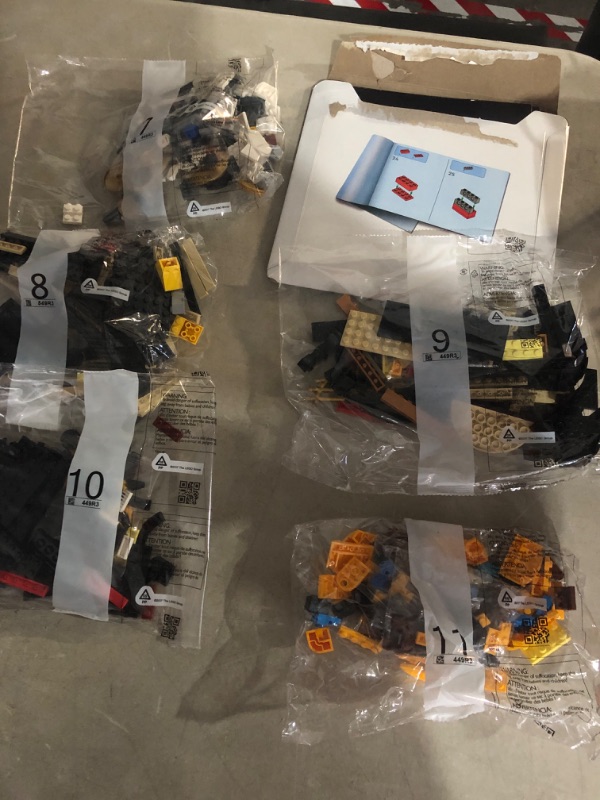 Photo 3 of ***PARTS ONLY/NON-RETURNABLE*USED*OPENED BAGD*MISSING PIECES***
LEGO Ideas Jazz Quartet 21334, Set for Adults, Gift for Music Lovers with Band Figures and 4 Instruments: Piano, Double Bass, Trumpet & a Drum Kit Standard Packaging