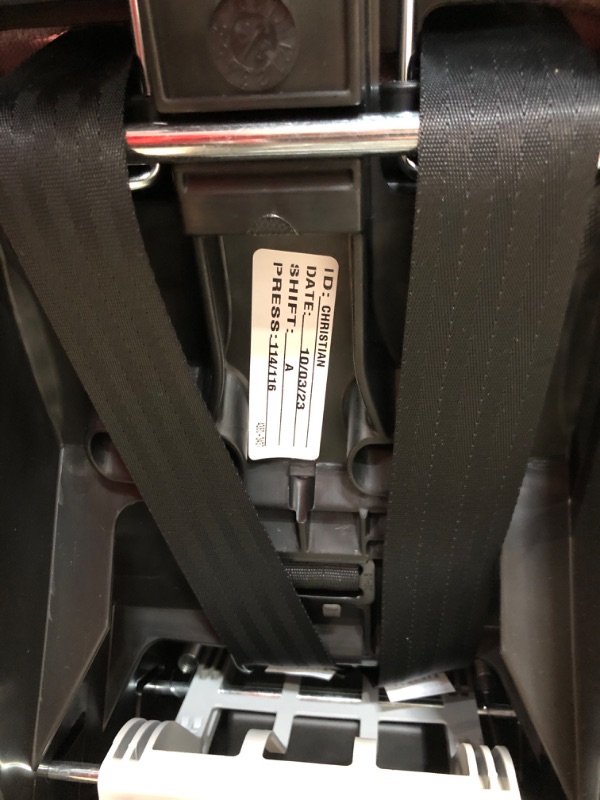 Photo 3 of Maxi-Cosi Pria 3 in 1 Convertible Forward and Rear Facing Child Car Seat with Adjustable Harness and Headrest for Kids 4 to 100 Pounds, Pink Rose Pink Sweater