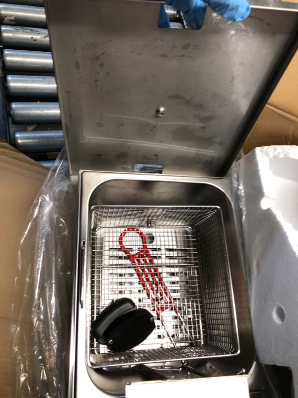 Photo 1 of ***USED*UNABLE TO TEST***
EGGKITPO Electric Deep fryer Single Tank Deep Fryer with Basket Capacity 10L(10.5QT) Electric Countertop Fryers with 60 Minute Timer for Home Kitchen and Restaurant, 1800 Watts, 120V