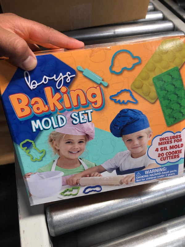 Photo 1 of baking mold set 