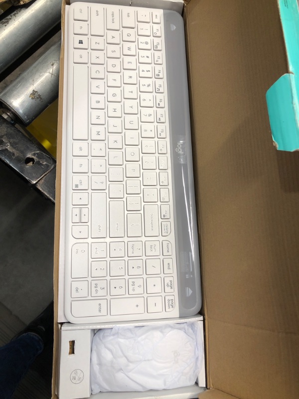 Photo 2 of Logitech MK470 Slim Wireless Combo - Off White (Renewed)