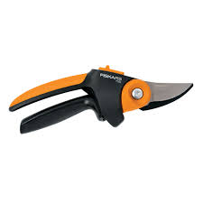 Photo 1 of **DAMAGED SEE NOTES**
Fiskars Steel Bypass Hand Pruner with Standard Handle
