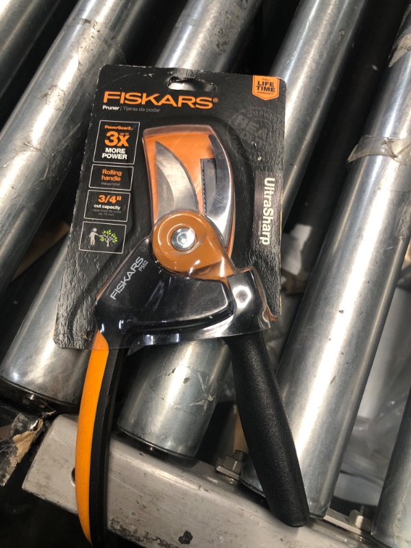 Photo 2 of **DAMAGED SEE NOTES**
Fiskars Steel Bypass Hand Pruner with Standard Handle
