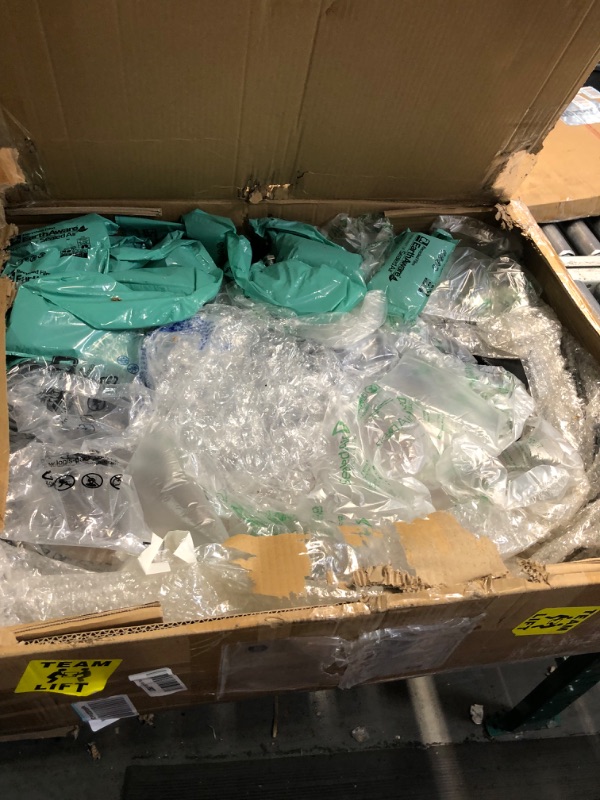 Photo 1 of VEVOR 3-Point Quick Hitch, 3000 LBS Lifting Capacity Tractor Quick Hitch, 28.31" Between Lower Arms Attachments Quick Hitch, No Welding & 5 Level Adjustable Bolt, Adaptation to Category 1 & 2 Tractors Medium Black