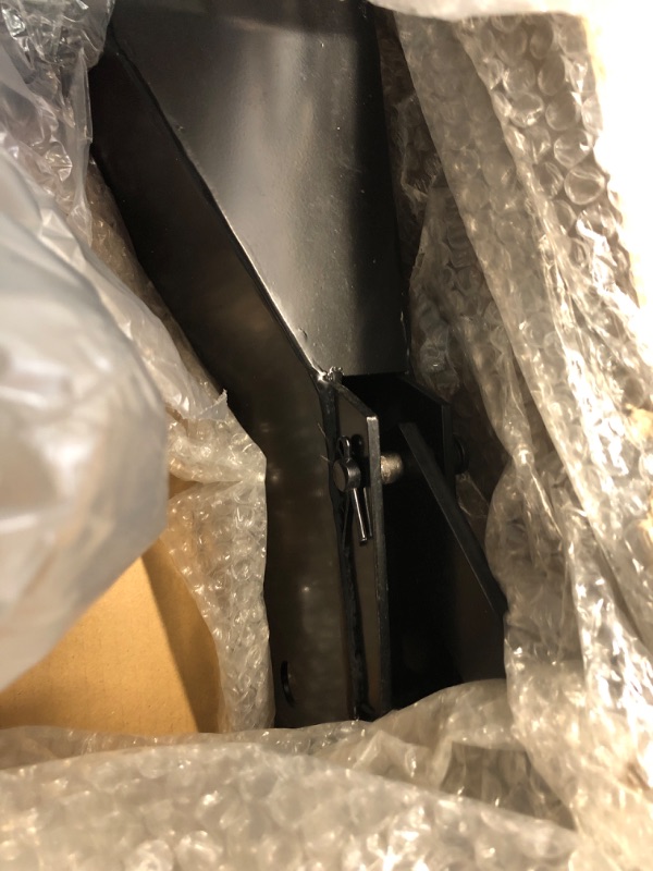 Photo 1 of VEVOR 3-Point Quick Hitch, 3000 LBS Lifting Capacity Tractor Quick Hitch, 28.31" Between Lower Arms Attachments Quick Hitch, No Welding & 5 Level Adjustable Bolt, Adaptation to Category 1 & 2 Tractors Medium Black