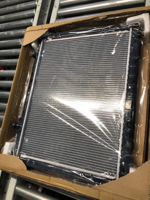 Photo 2 of A-Premium Aluminum Radiator Compatible with Toyota Tacoma 1995-2004 2.4L 2.7L 3.4L