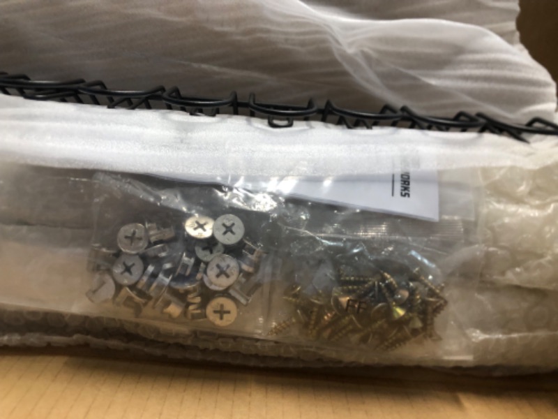 Photo 1 of Gator Frameworks Elite Series 88-Note Keyboard Desk with Flip-Top Design and Rear Cable Passthrough; Natural Maple Finish (GFW-ELITEKEYTBL88-MPL) Natural Maple 88-Note Keyboard Desk