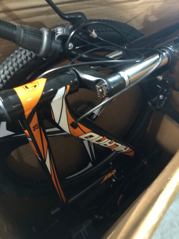 Photo 1 of **MISSING HARDWARE**
Hiland Mountain Bike, 3/6/Multi-Spokes, Shimano 21 Speeds Drivetrain, Aluminum Frame 26 Inch Wheels