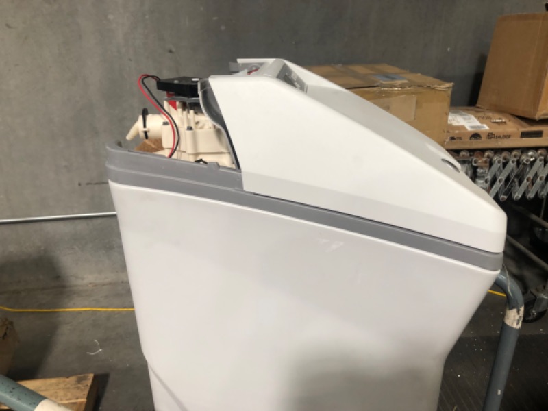 Photo 7 of ***DAMAGED - MISSING PARTS - UNTESTED - NO PACKAGING - SEE COMMENTS***
GE Water Softener System | 40,000 Grain | Reduce Hard Mineral Levels at Water Source | Reduce Salt Consumption | Improve Water Quality for Drinking, Laundry, Dishwashing & More | GXSH4