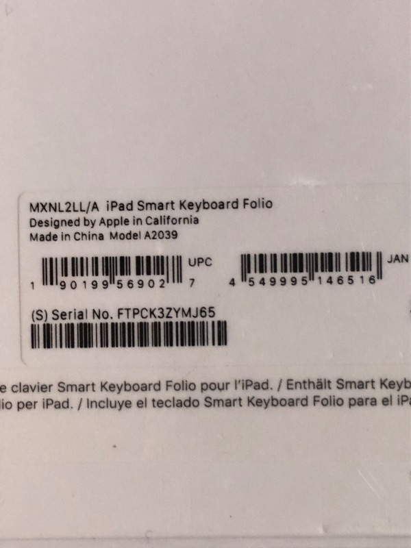 Photo 5 of (factory sealed)(please see all images) Apple Smart Keyboard Folio for iPad Pro 12.9-inch (6th, 5th, 4th and 3rd Generation) - US English US English Black