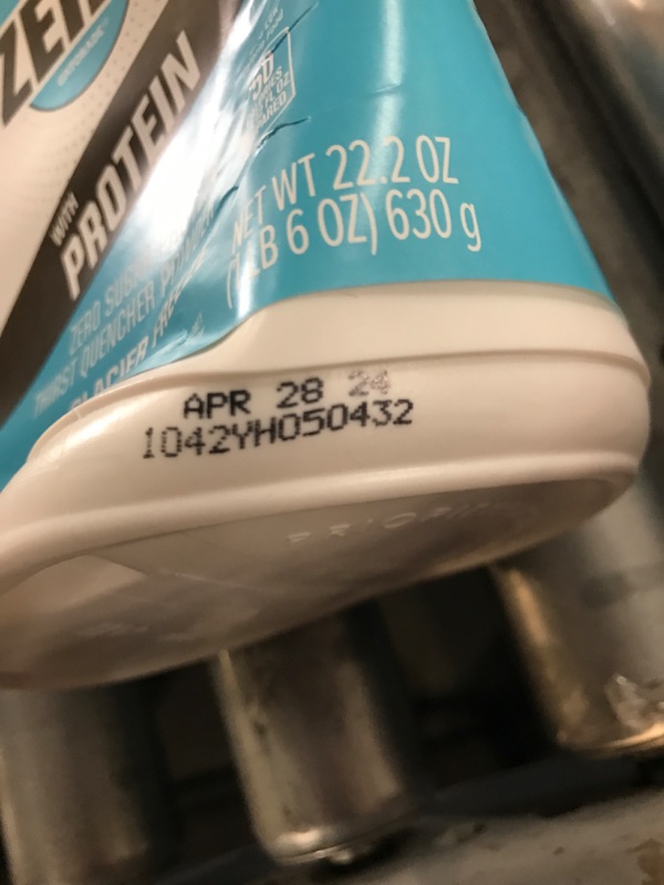 Photo 4 of **DAMAGED**Gatorade Zero with Protein Powder, 10g Whey Protein Isolate, Zero Sugar, Electrolytes, Glacier Freeze, 1.5lb Canister (Pack of 1) Glacier Freeze 1.5 Pound (Pack of 1)