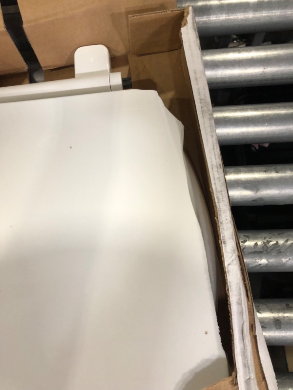Photo 1 of *** MINOR DAMAGE | UNKNOWN IF MISSING PARTS *** KOHLER 4636-RL-0 Cachet ReadyLatch Quiet Close Elongated Toilet Seat