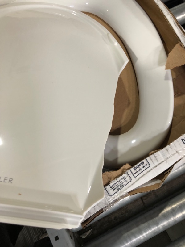 Photo 4 of *** MINOR DAMAGE | UNKNOWN IF MISSING PARTS *** KOHLER 4636-RL-0 Cachet ReadyLatch Quiet Close Elongated Toilet Seat