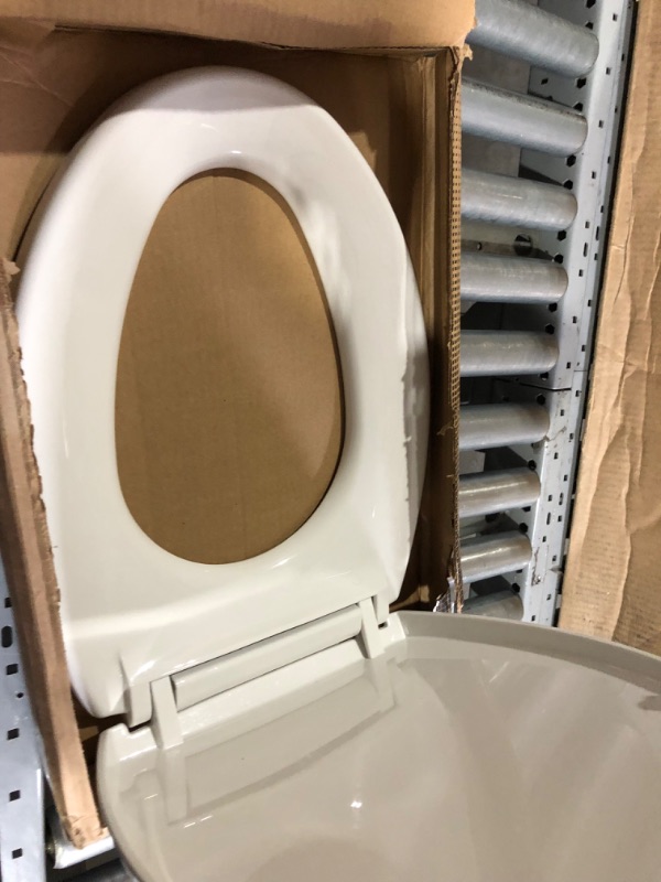 Photo 1 of *** UNKNOWN IF MISSING PARTS *** BEMIS 1600E4 390 Ashland Toilet Seat with Slow Close