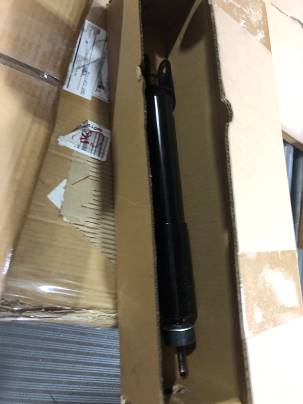 Photo 2 of *** UNKNOWN IF MISSING PARTS *** VIGOR 2PCS Front Suspension Absorber Shocks Compatible with Cadillac Escalade Avalanche Chevrolet Suburban Yukon, OEM Replace Number 22187159