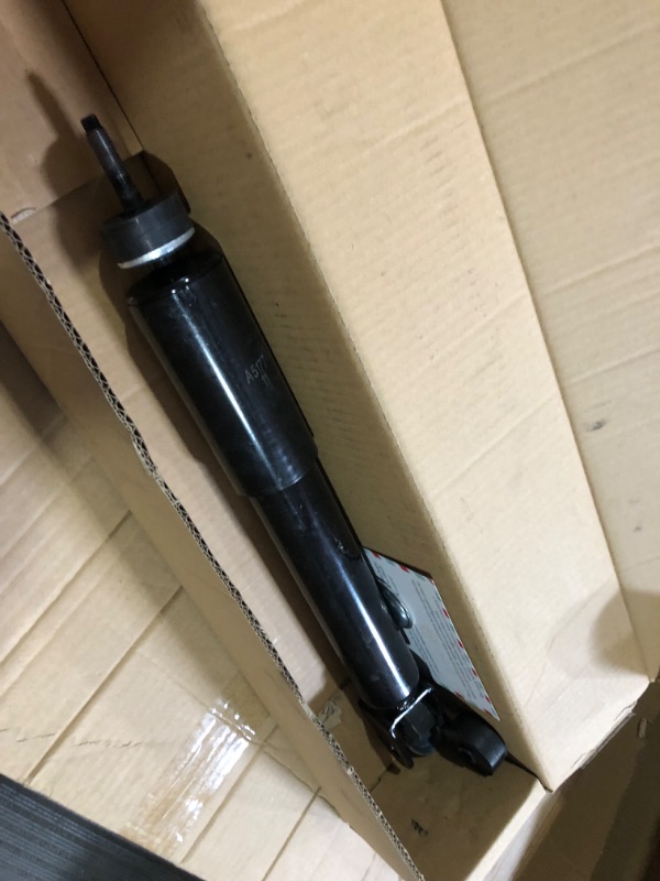 Photo 3 of *** UNKNOWN IF MISSING PARTS *** VIGOR 2PCS Front Suspension Absorber Shocks Compatible with Cadillac Escalade Avalanche Chevrolet Suburban Yukon, OEM Replace Number 22187159