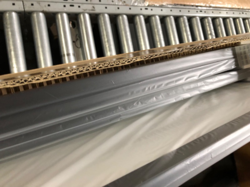 Photo 1 of ***USED - LIKELY MISSING PARTS - UNABLE TO VERIFY FUNCTIONALITY***
AIKVSXER 1x4 LED Flat Panel Light Surface Mount LED Ceiling Light - 4PACK