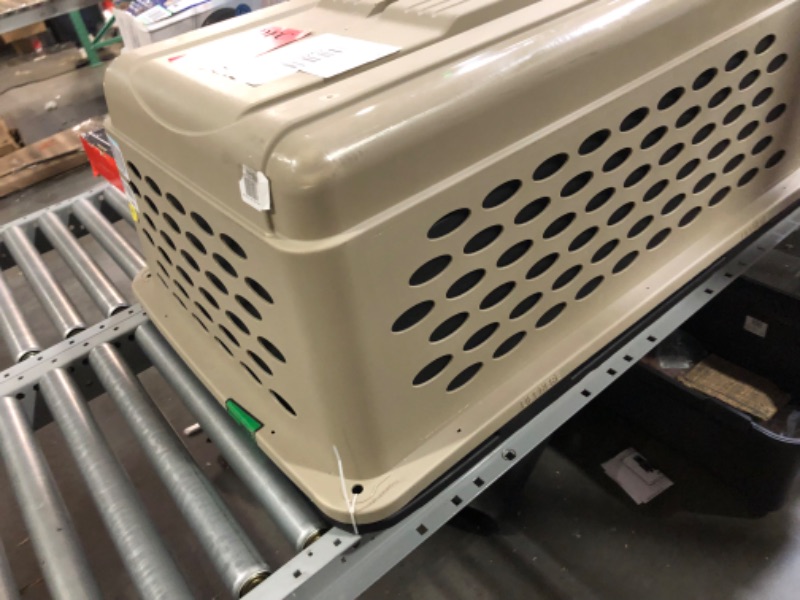 Photo 2 of *** UNKNOWN IF MISSING PARTS *** Petmate Vari Dog Kennel, Various Sizes 40 INCHES Crate