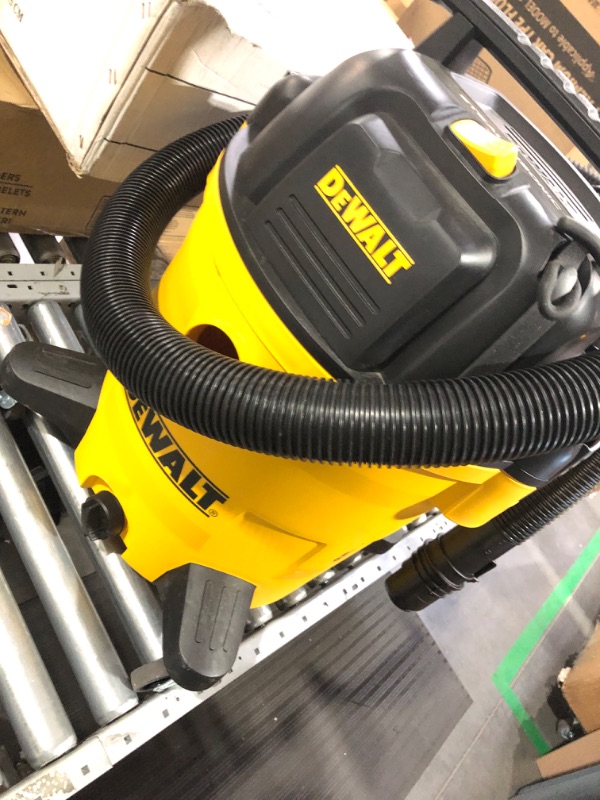 Photo 3 of (not functional)(sold for parts only) DEWALT Stealthsonic Quiet 12-Gallons 5.5-HP Corded Wet/Dry Shop Vacuum