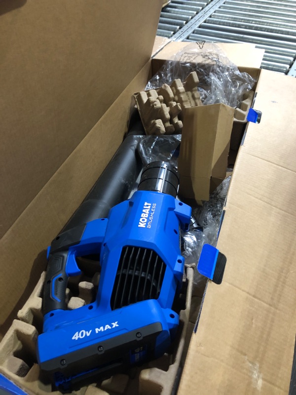 Photo 2 of **MAY BE MISSING PARTS**
Kobalt Gen4 40-Volt 520-CFM 120-MPH Brushless Handheld Cordless Electric Leaf Blower w/ Battery