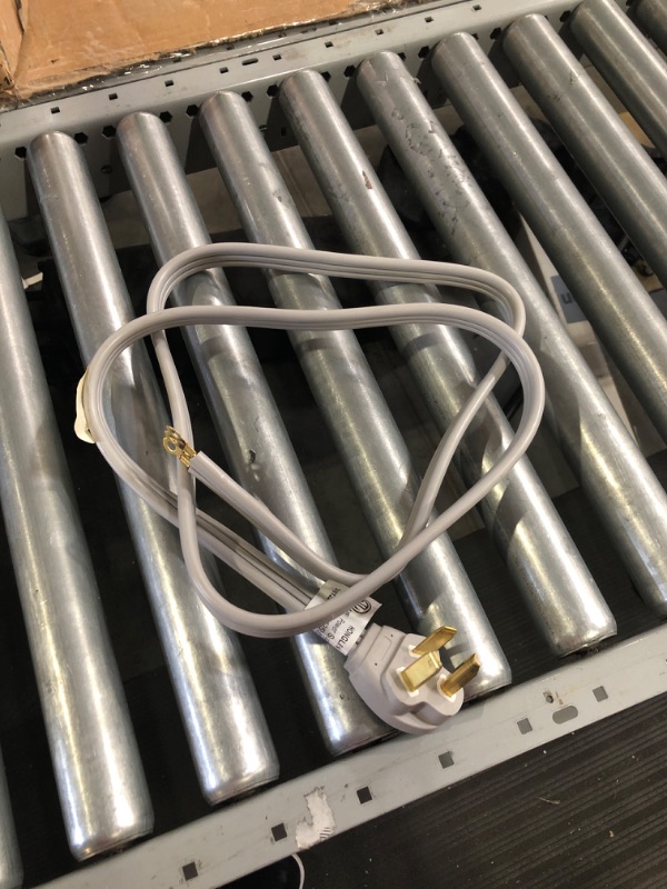 Photo 1 of **UNABLE TO TEST**
Cable Matters 10 AWG 3 Prong Dryer Cord 10 ft, 30 Amp 7500W Rated, NEMA 10-30P to 3-Wire Appliance Cord