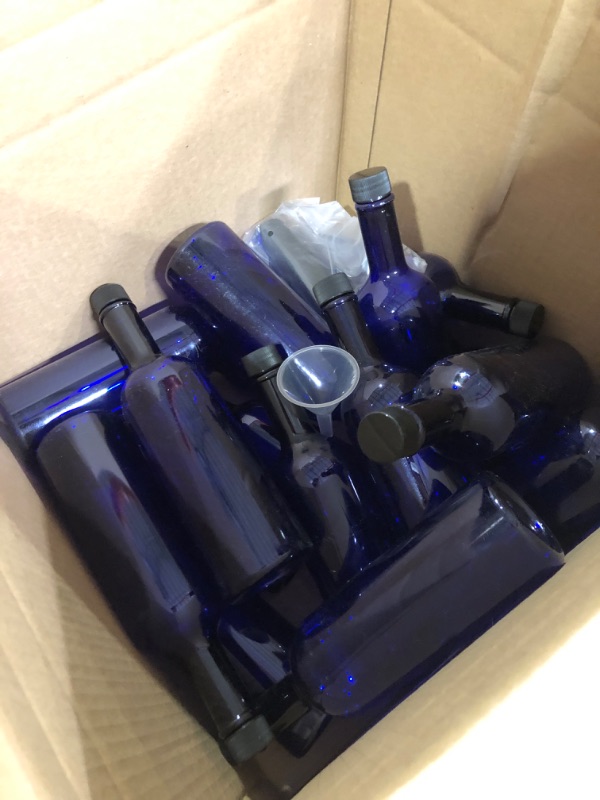 Photo 2 of 20 Pcs 25 oz/ 750 ml Empty Long Neck Plastic Wine Bottles with Screw Lids (Blue)