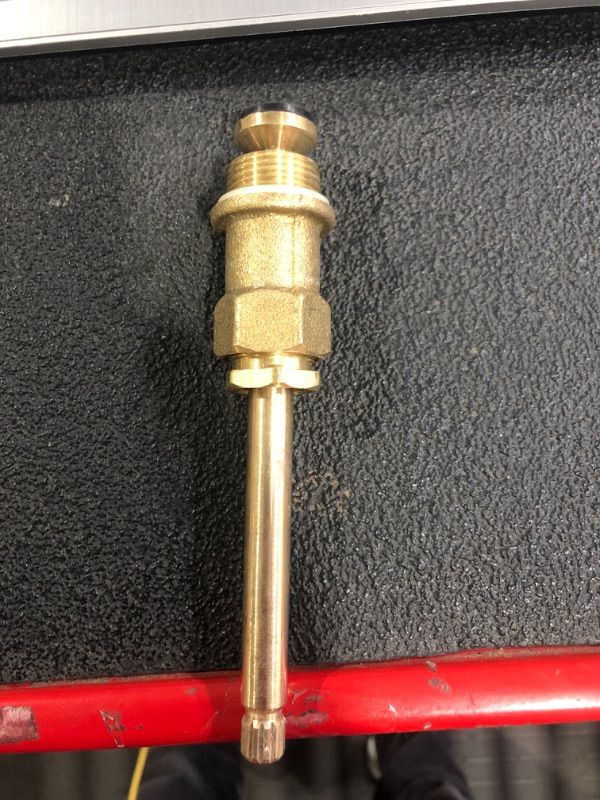 Photo 1 of **MAY BE MISSING O-RINGS**
Pfister 910-385 Tub and Shower Stem Diverter, Brass