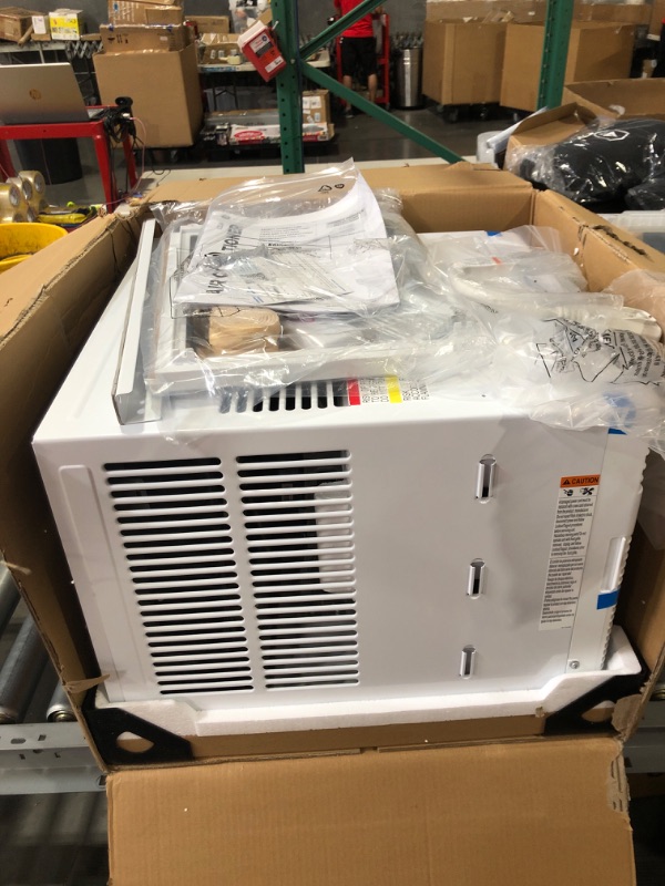 Photo 2 of **NON-REFUNDABLE**NO RETURNS**PARTS ONLY*** 
****BY BIDDING ON THIS ITEM, YOU UNDERSTAND THAT THIS SALE IS FINAL AND ITEM CANNOT BE RETURNED*****PLEASE READ NOTES**
GE Window Air Conditioner 10000 BTU, Wi-Fi Enabled, Energy-Efficient Cooling for Medium Ro