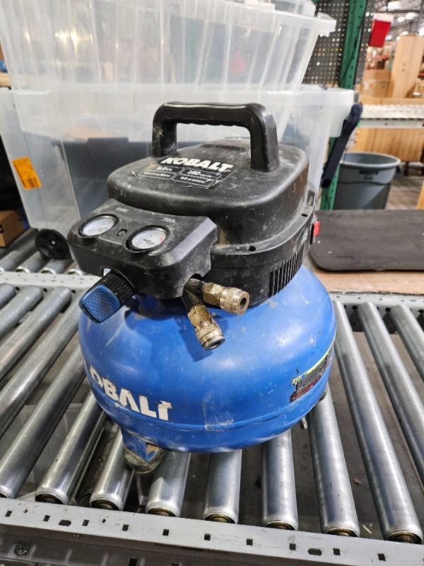 Photo 2 of **UNABLE TO FULLY TEST - TURNS ON**
Kobalt 6-Gallons Portable 150 PSI Pancake Air Compressor