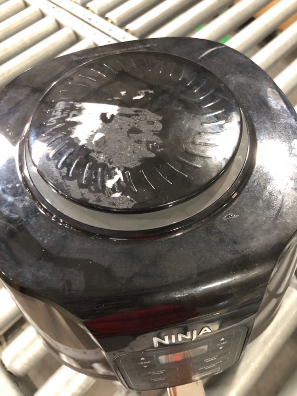 Photo 9 of ***ITEM TESTED FOR POWER, UNABLE TO TEST FURTHER***Ninja AF101 Air Fryer that Crisps, Roasts, Reheats, & Dehydrates, for Quick, Easy Meals, 4 Quart Capacity, & High Gloss Finish, Grey 4 QT Grey