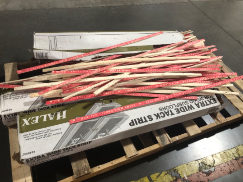 Photo 3 of **CAUTION PICKING UP. CARPET TACKS OUT OF PACKAGE ***TRUCK/TRAILER PICKUP ONLY - BUNDLE OF 3***
Halex Poplar 1 in. W x 4 ft. L Carpet Tack Strip for Wood Subfloors (100-Pack) 